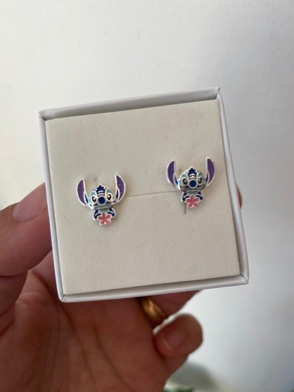 Producto - Aros pasantes stitch  plata 925. POR PAR.