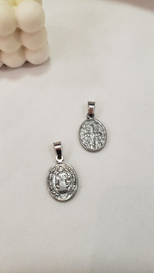 Producto - Dije medalla San benito ovalada