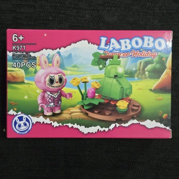 Producto - Lego: Labubu Summer Holiday (modelo 1) [chico]