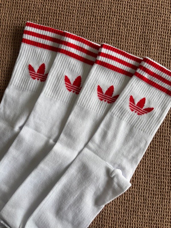 Producto - Adidas blanco raya roja