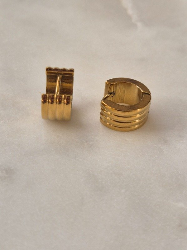 Producto - Argolla dorada triple 15mm
