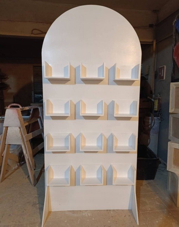 Producto - panel Con estantes