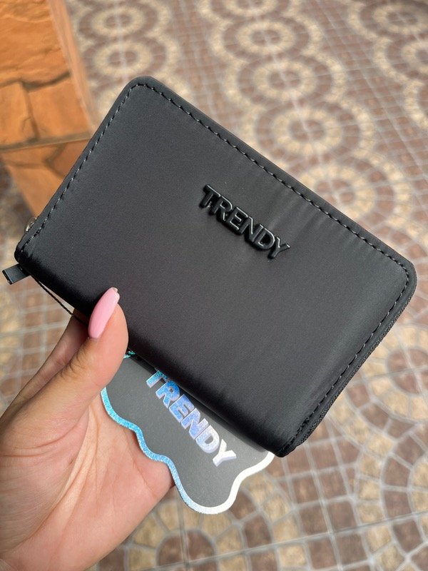 Producto - Billetera  trendy negra