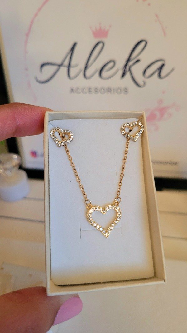 Producto - Conjunto corazón de acero dorado
