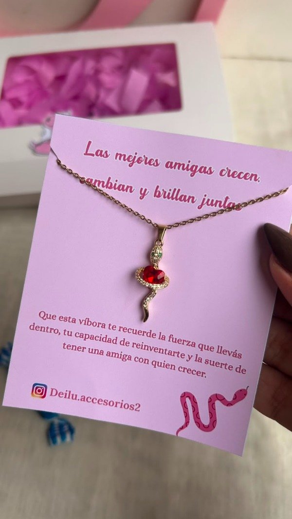 Producto - Collar vibora roja dorada