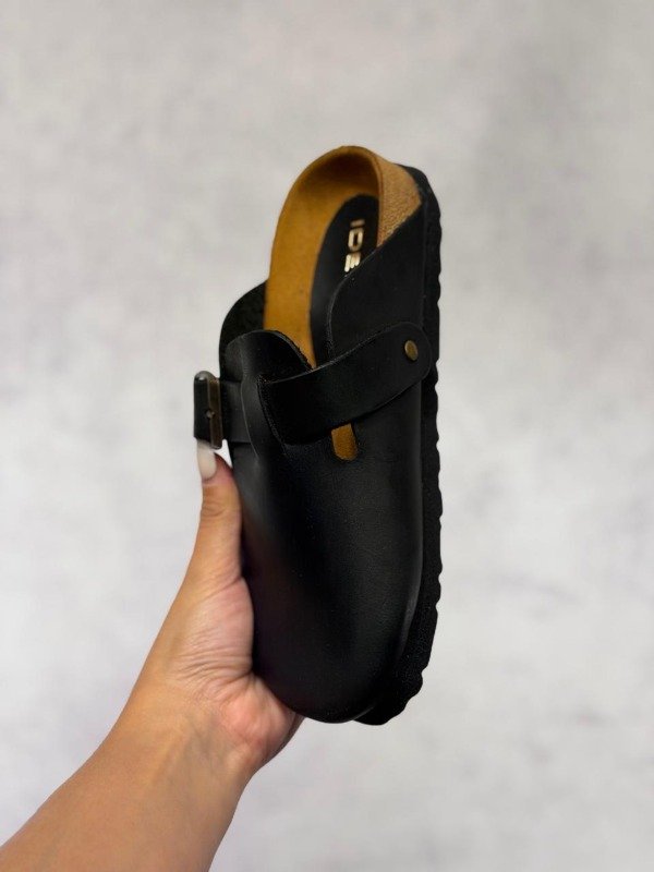Producto - BIRK CERRADA BOSTON NEGRA CUERO - 2
