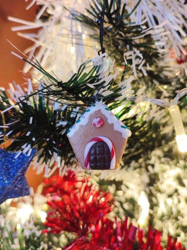 Producto - Adorno navideño - Casita PREVENTA