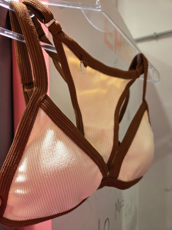 Producto - Bikini LALI color hueso borde choco