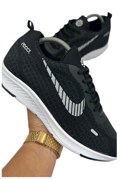 Producto - Zapatillas Nike React