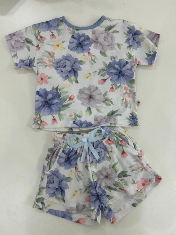 Producto - Conjunto de remera y Short de algodón pima estampado con flores