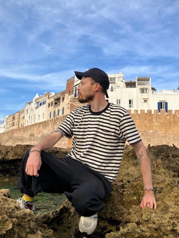 Producto - Remera rayada crema negra