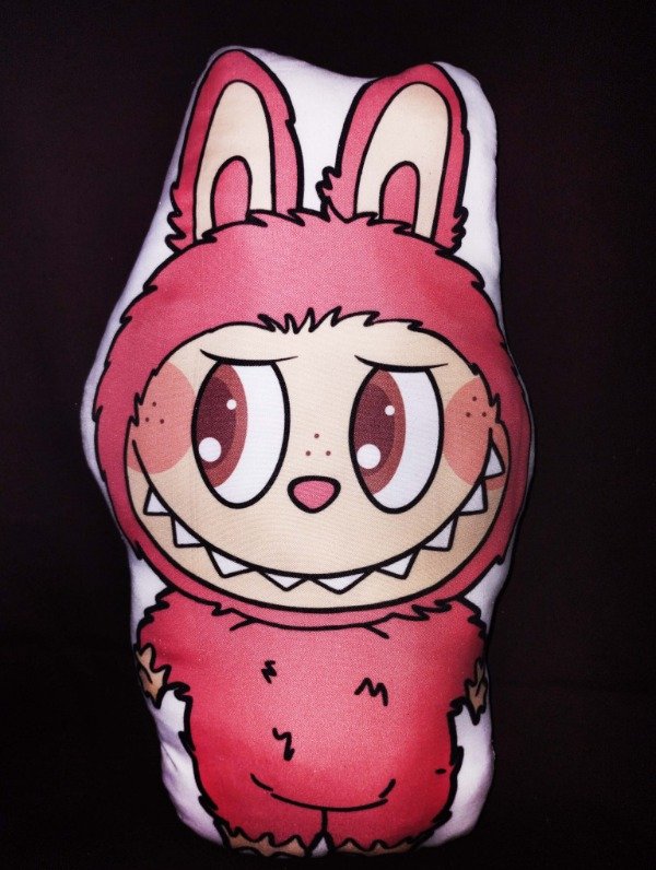 Producto - Almohaditas con forma Modelos LABUBU