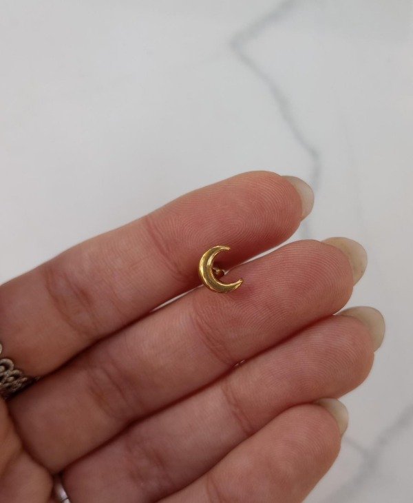 Producto - Piercing Cartílago Dorado - Luna - 2