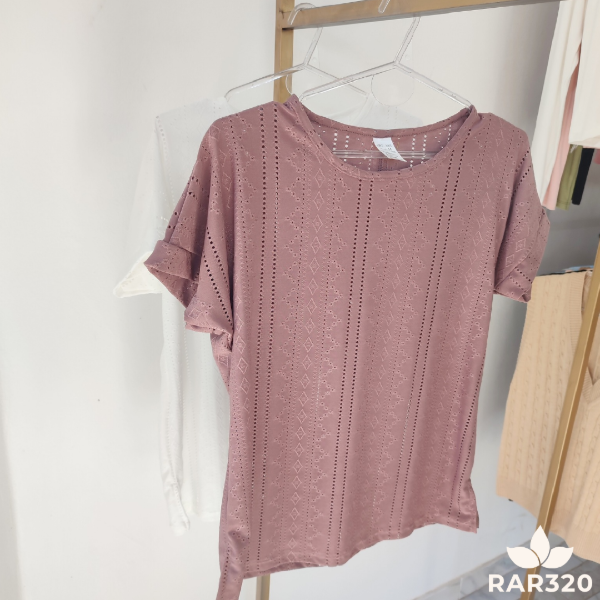 Producto - BLUSA BRODERIE MANGA JAPONESA
