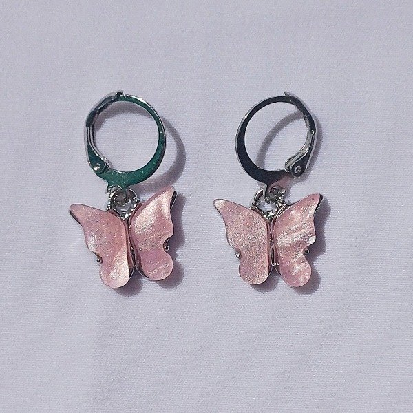 Producto - argollitas mariposa rosa claro