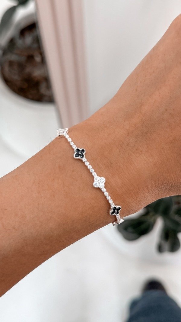 Producto - Pulsera florcitas y cubic