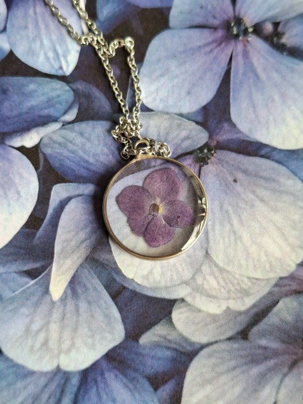 Producto - hortensia violeta plateada