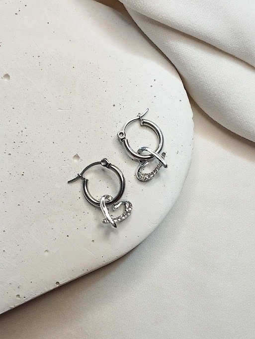 Producto - Argollitas corazon strass  - Acero quirúrgico