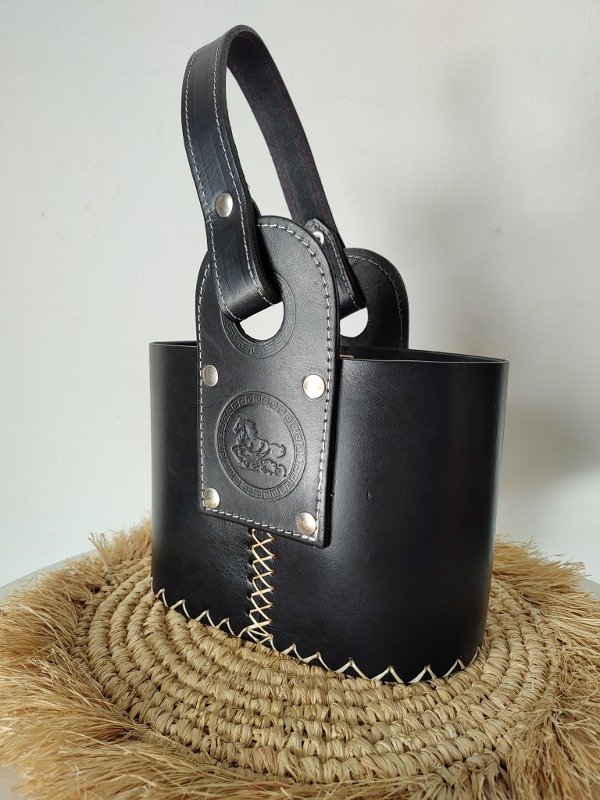 Producto - Matera de cuero 2x2