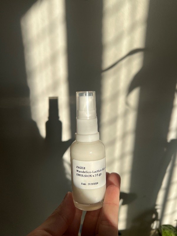 Producto - EMULSIÓN RENOVADORA MANDÉLICO