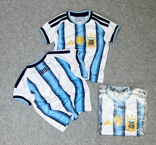 Producto - Camiseta Dama Crop AFA 2026