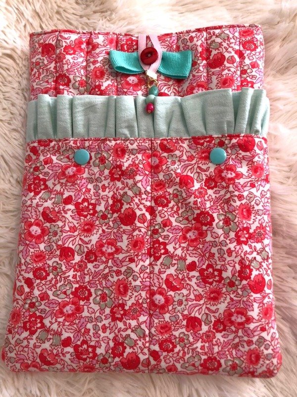 Producto - Funda para Libro/Agenda/Diario/Kindle "FLORCITAS ROJAS"