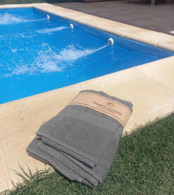 Producto - Set toalla y toallon gris