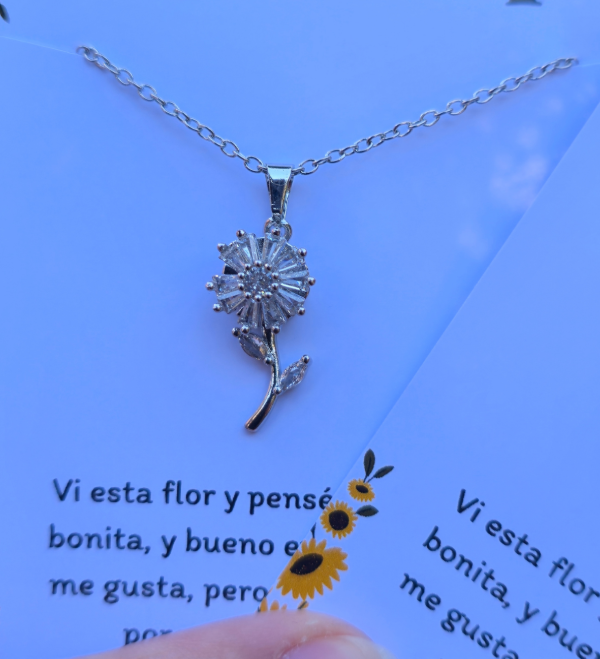 Producto - Collar flor giratorio shrek - 2