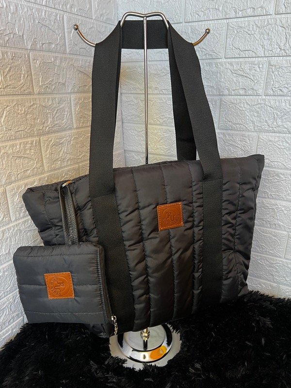 Producto - Tote  bag -Puffer blacky