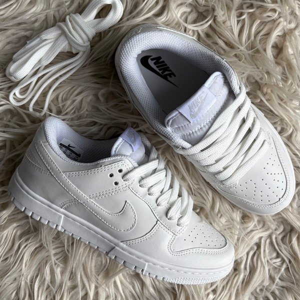 Producto - SB Dunk Total White