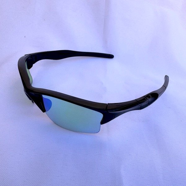 Producto - LENTES DEPORTIVOS CHICOS NEGRO CON LENTE VERDE