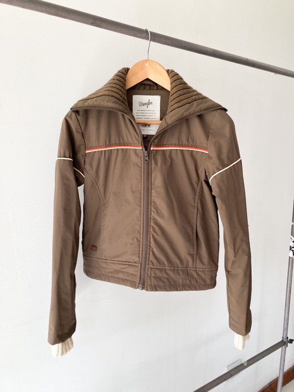 Campera Wrangler 300