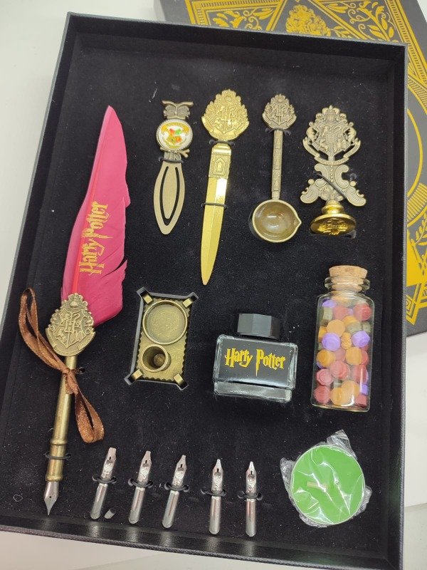Producto - Set de escritura pluma Hogwarts - Harry Potter