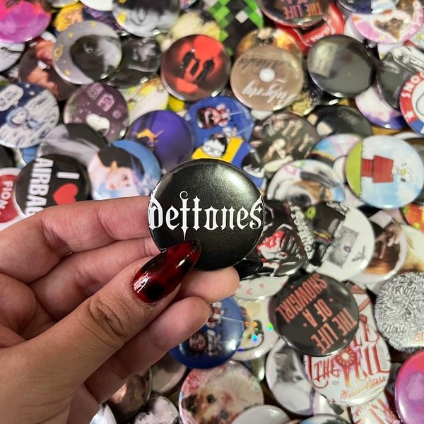 Producto - Pin deftones