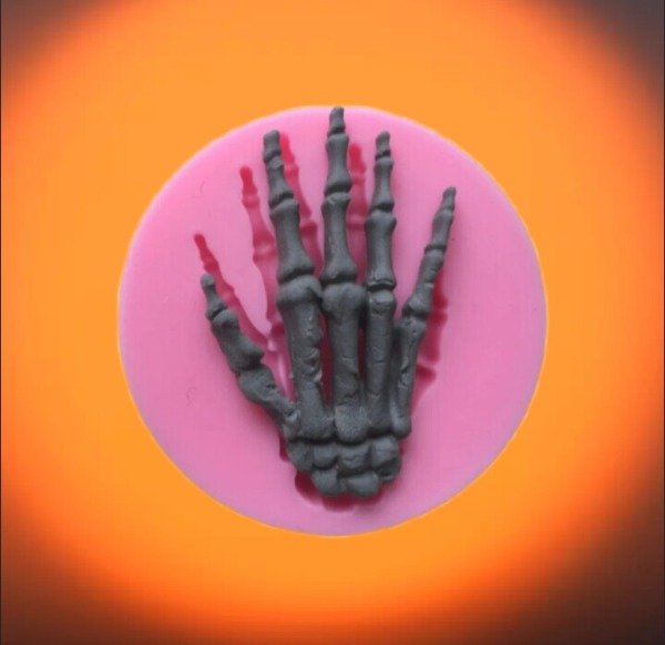 Producto - Molde mano esqueleto