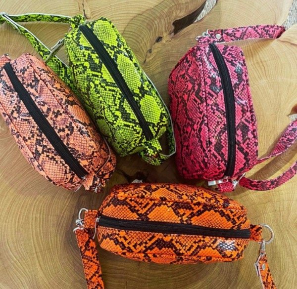 Producto - CARTERA SERPENTINA Salmón - 3