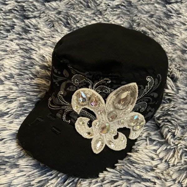 Producto - Y2K Lis flower gems distressed cap.