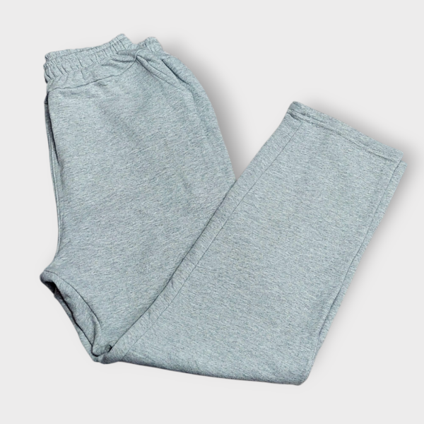 Producto - Pantalon de Hombre con Friza  Talle Especial Gris T6
