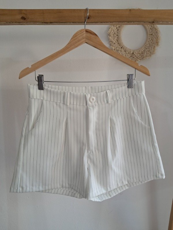 Producto - Short Sastrero Blanco Rayas
