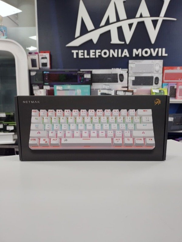 Producto - Teclado Mecanico Retroiluminado 60 Cable USB-C Desmontable Netmak NM-DOMINTATE