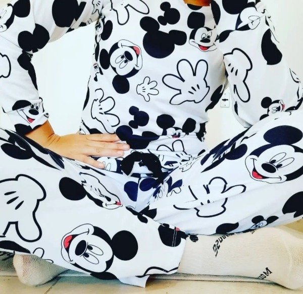Producto - Pijama MICKEY CARITAS Manga larga