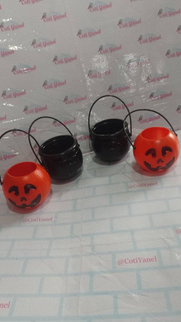 Producto - Mini calderos negro / naranja - 0