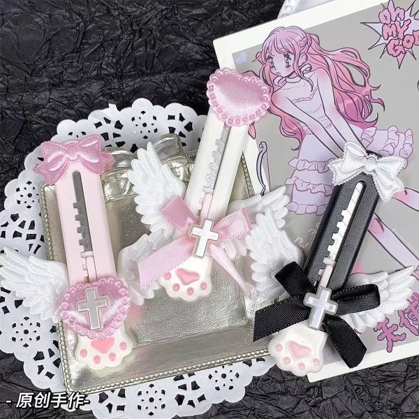 Producto - Cutter kawaii goth