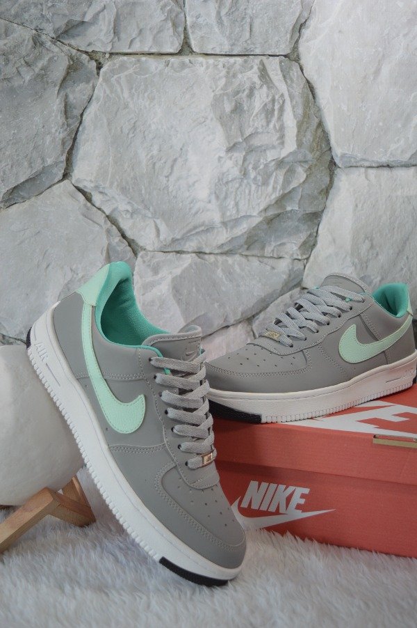 nike air force grises