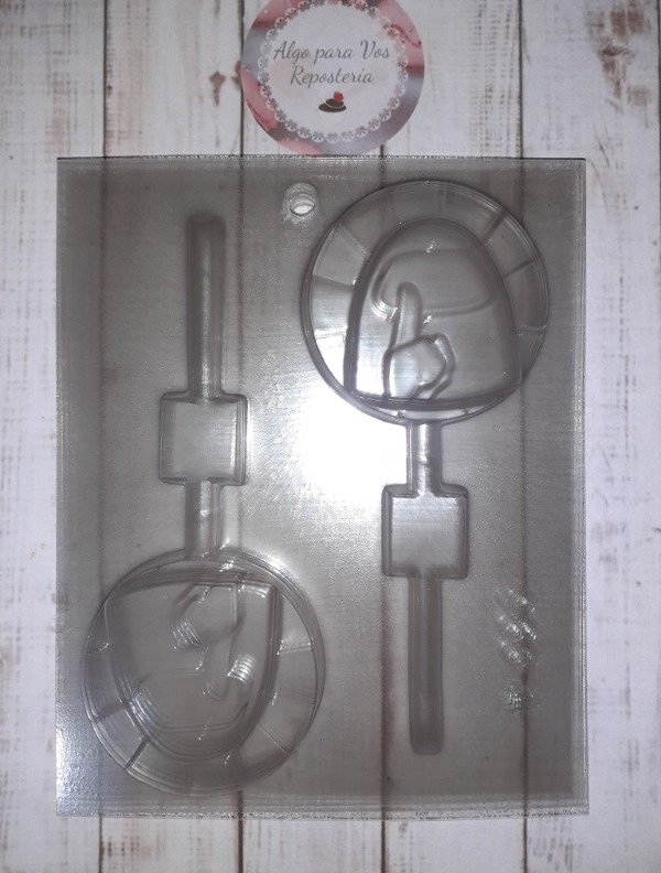 Producto - Placa chupetines among us