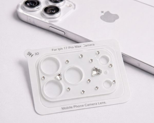 Producto - Protector de camara completo strass y corazones plateados