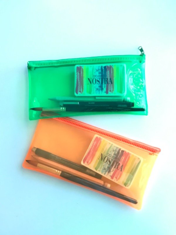 Producto - Kit Cartuchera + Paleta de 6 Colores y mas!