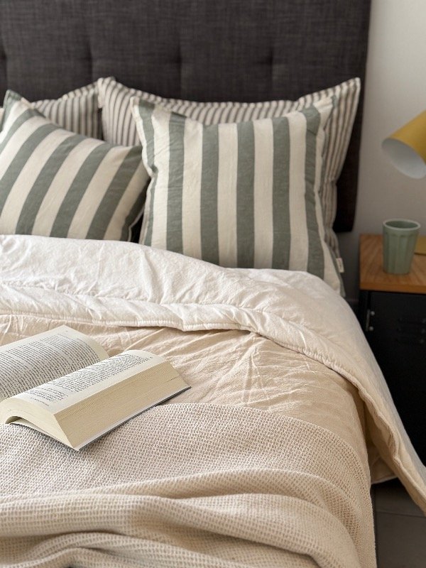 Producto - ALMOHADÓN RAYADO TATA VERDE SECO