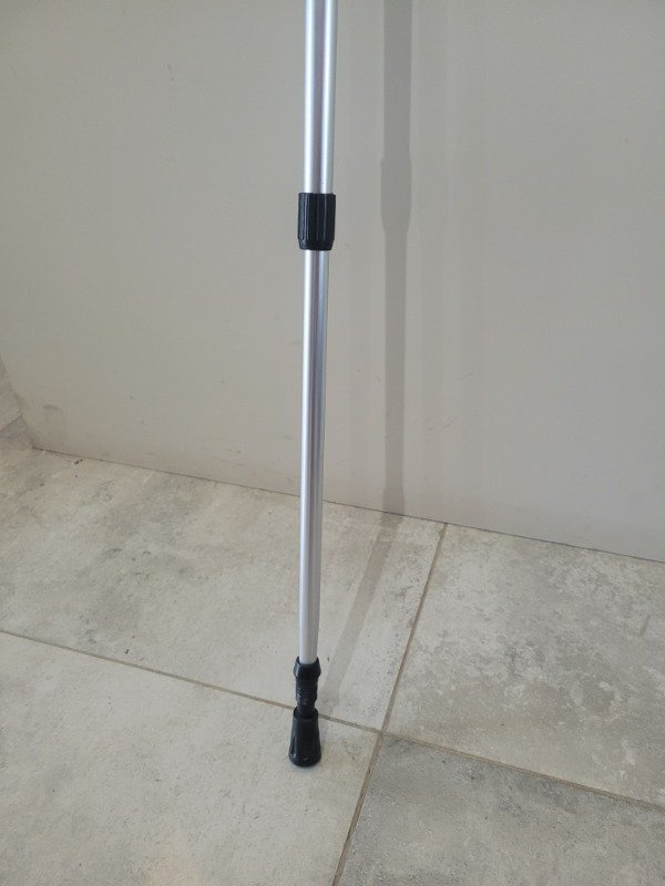 Producto - Bastón de trekking extensible de aluminio