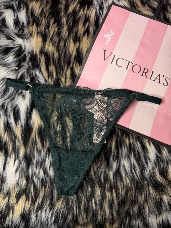 Producto - Less VS V